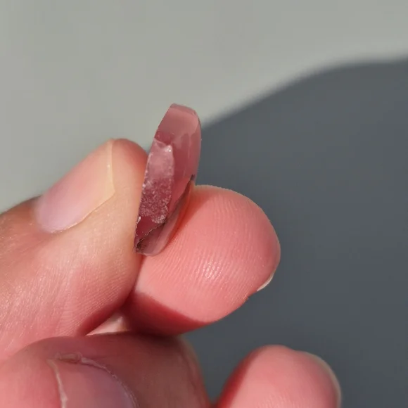 Hear Cut Rodochrosite Gemstone - Picture 10 of 11